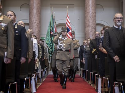 100 éves protestáns tábori lelkészet, ünnepi IT 10.18., borítókép (f.Sebestyén László)