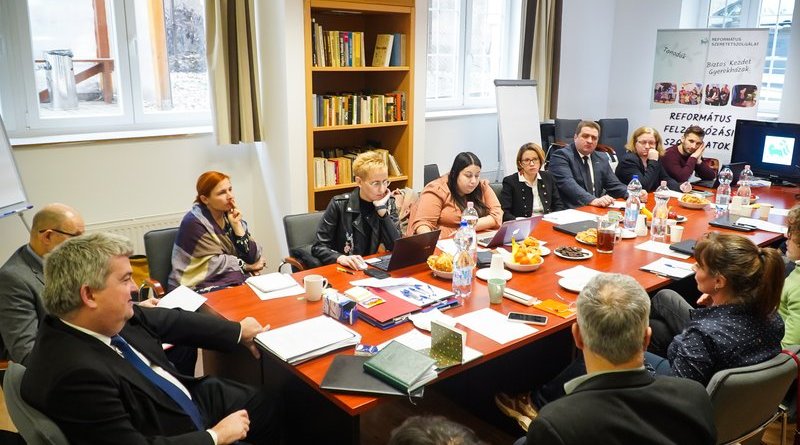 Felzárkózási Stratégiai Bizottság