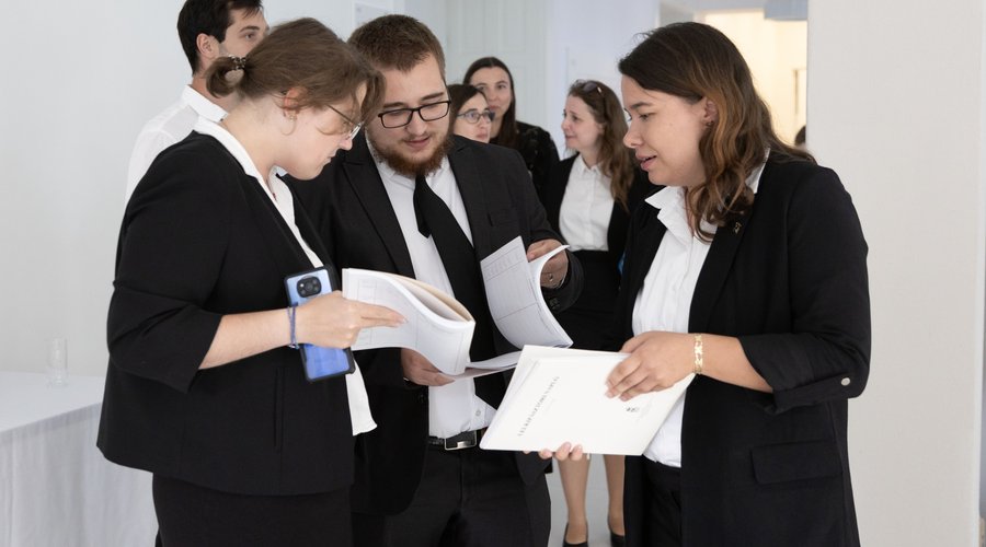 2023. lelkészképesítési vizsga borítókép (f.Hurta Hajnalka)
