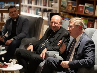 Élménybeszámoló a látogatásról a pápánál. December 2. Debrecen, Fekete Károly - Fotó: TTRE / Miskolczi János