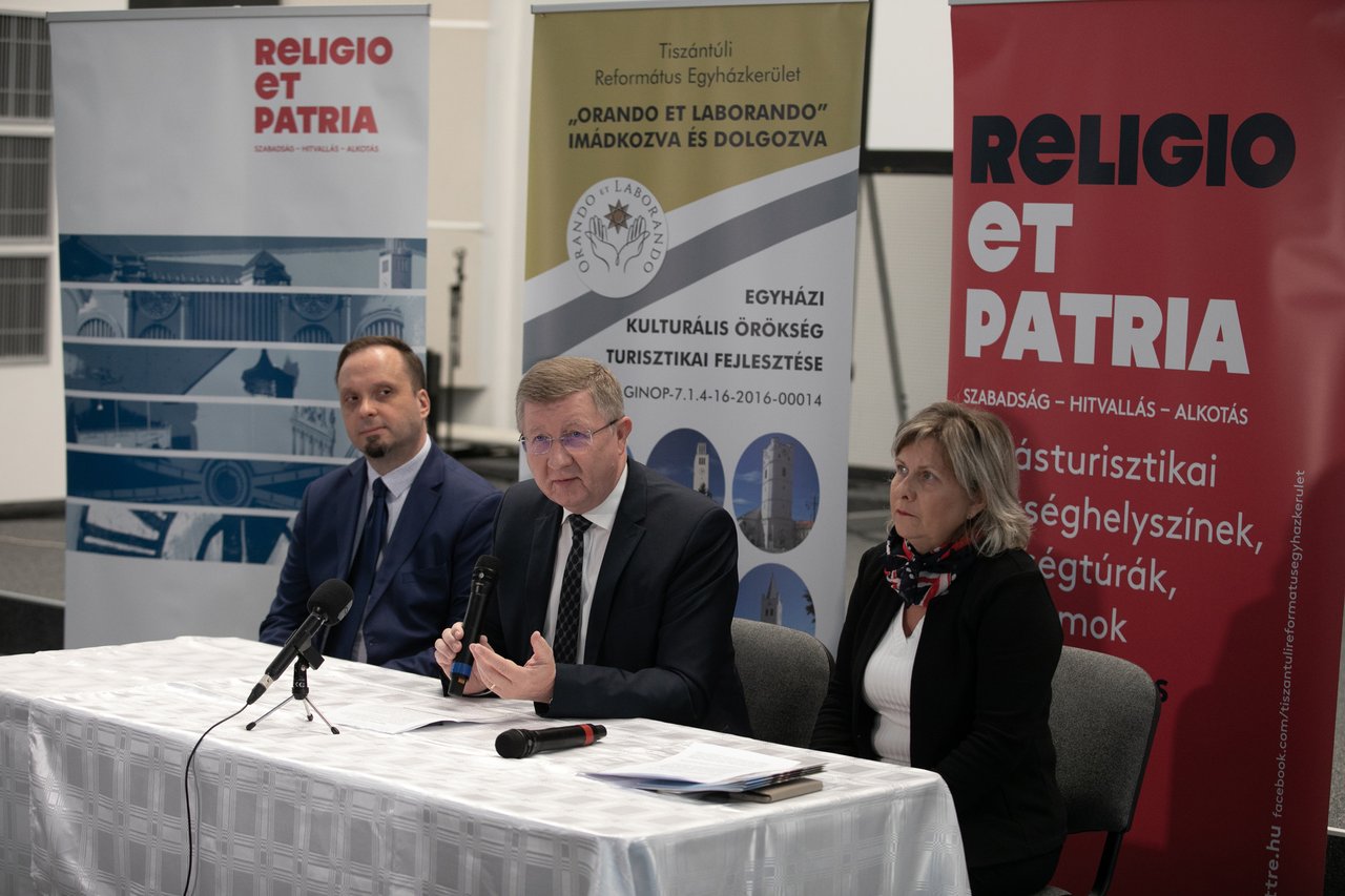 Tóth-Matolcsi László, Fekete Károly, Katona Ilona. „Religio et Patria” elnevezésű turisztikai program bejelentése sajtótájékoztatón. Debrecen, 2024 január 18. Fotó: TTRE