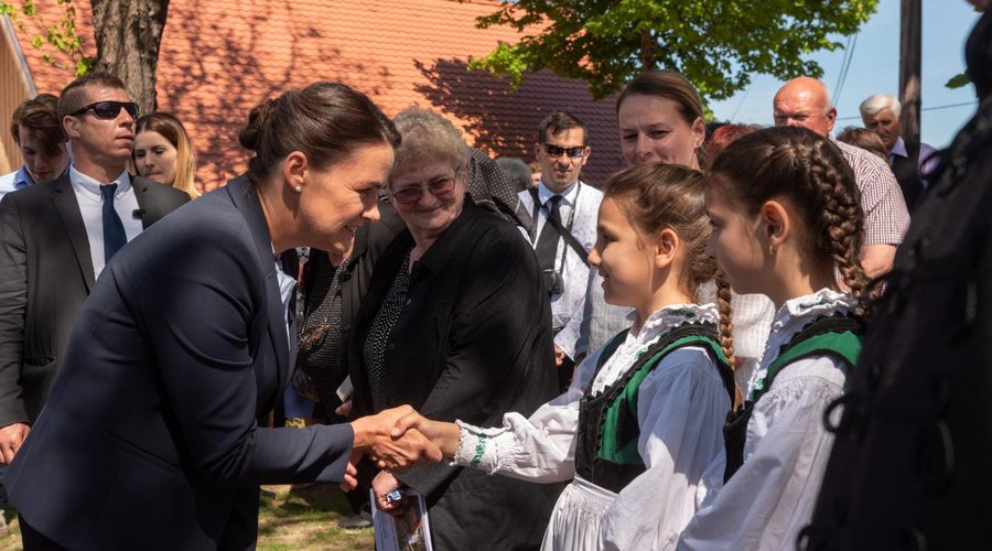 Novák Katalin, Magyarlapád,Kiss Gábor