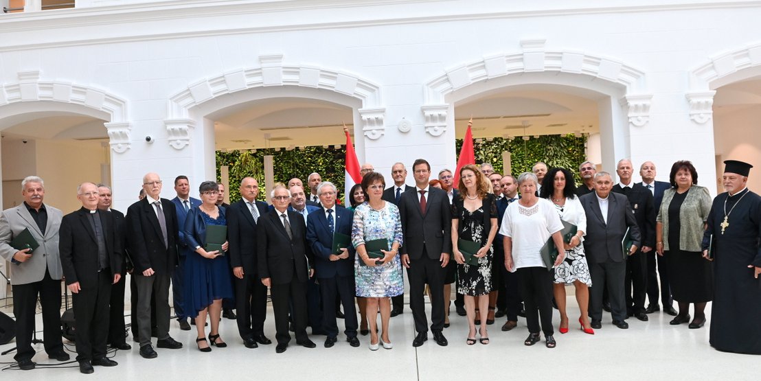 Állami kitüntetések kiosztása 2020 augusztus 19. a Károlyi-Csekonics Palotában, Juhász Márton, Karasszont Dezső– MTI fotója