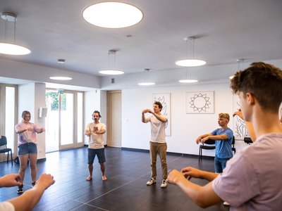 csömöri színjátszós tábor, 2022 július, Zoltán Áronszínművész