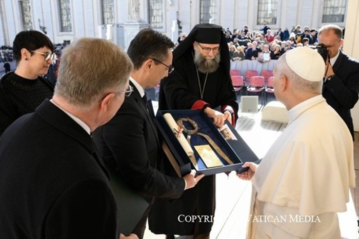 69298c06c1540-audiencia1