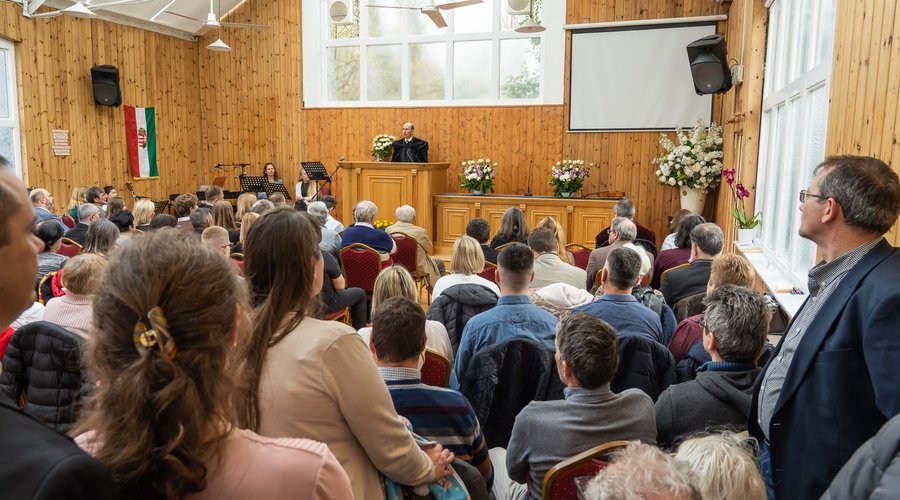 Angliai Magyar református Egyház ünnepi istentisztelet, 2023. (f.Angliai Magyar református Egyház)
