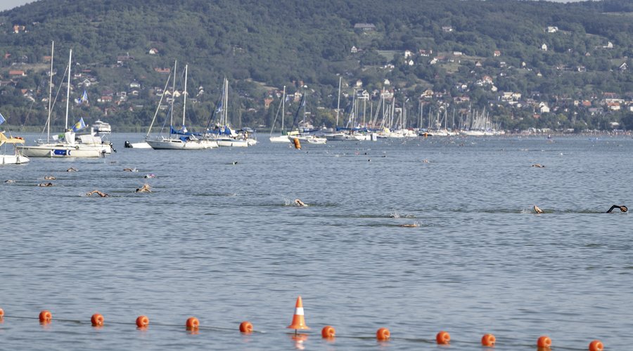 Balaton-átúszás 08.09. hangulatkép 2. (f.Kiss László)