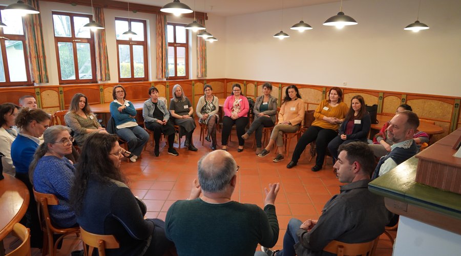 Berekfürdői konferencia, csoportfoglalkozás 2025 április (f.Nagy-Kuthi Sára)