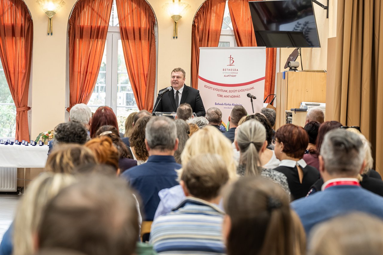 Bethesda díjátadó, Reformáció napi ünnepség 2025, Barna Sándor püspök 2. (f.Sebestyén László)