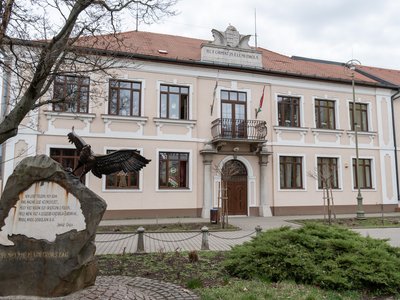 Borítókép