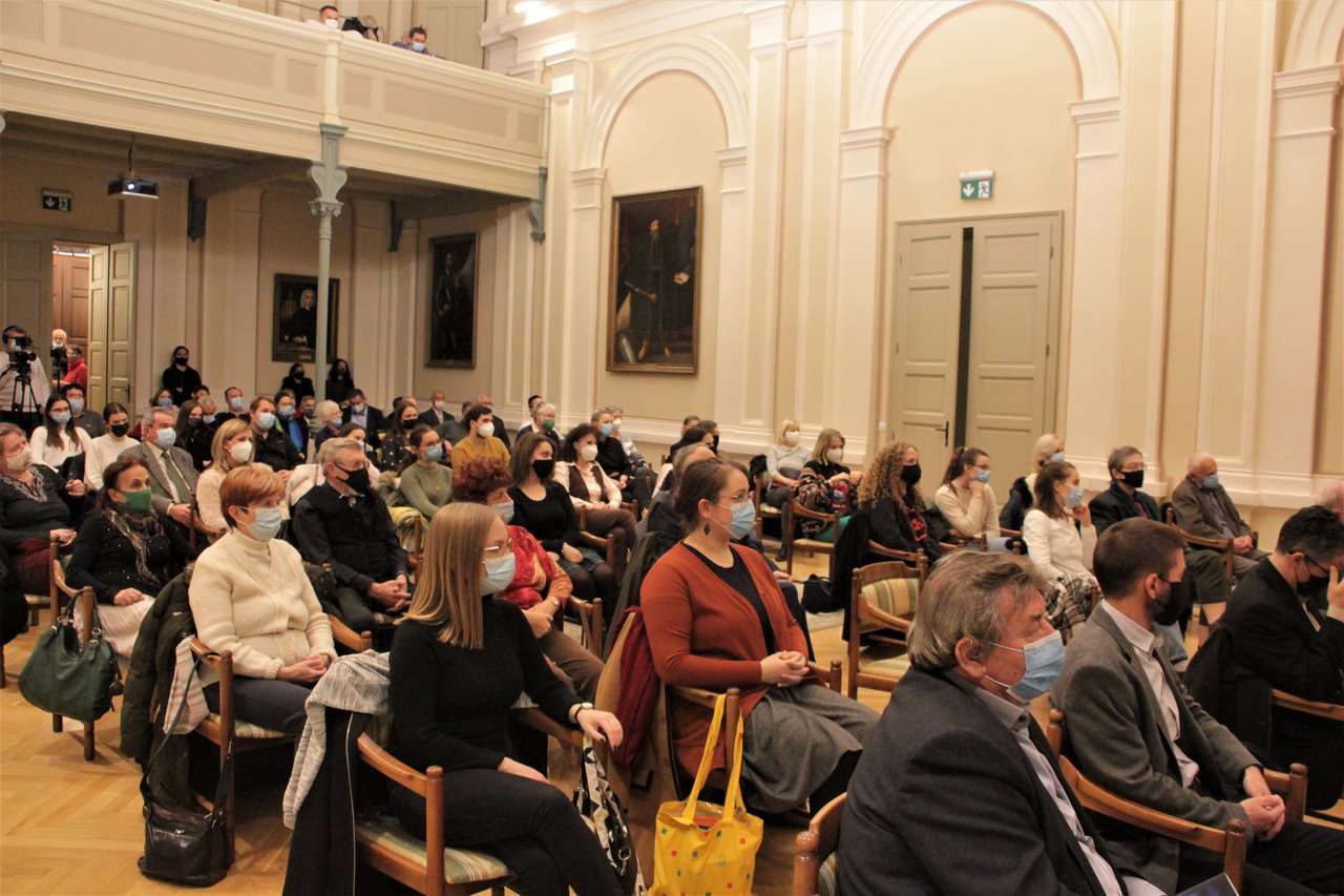 Menekülők könyvbemutató, Debrecen 2021.11.17. Fotó: Szirák Sára