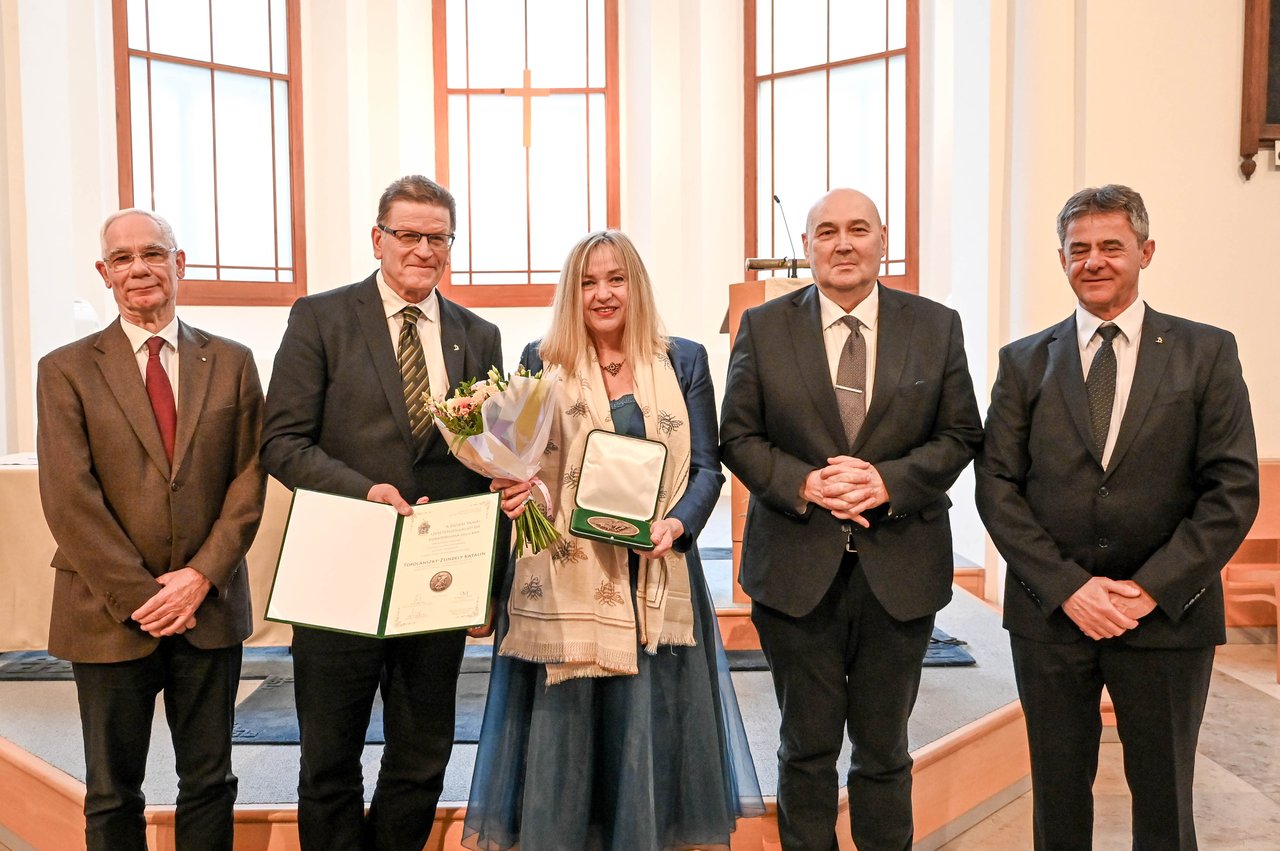 Dizseri-díj 2026 f: Bazánth Ivola