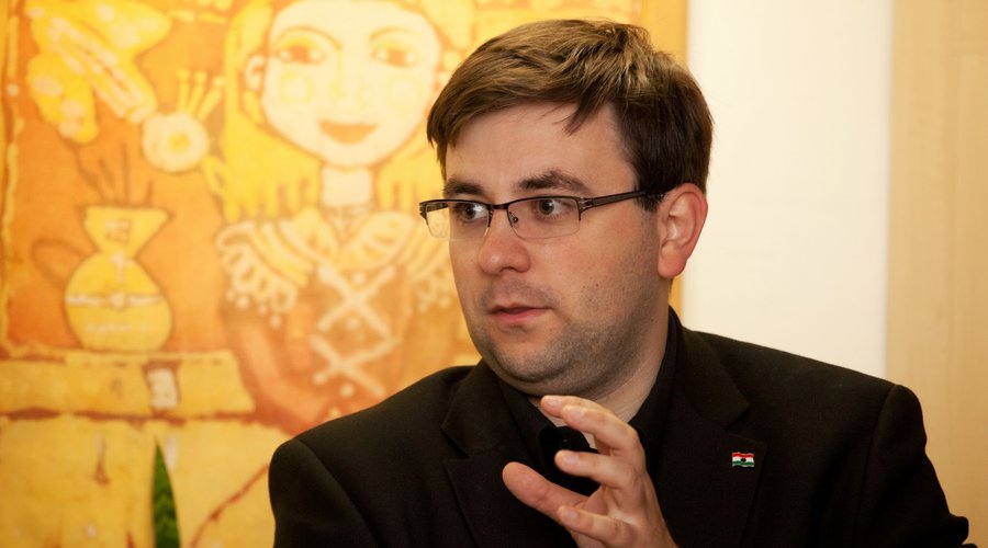 Csűrös András