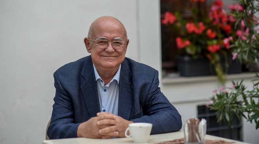 Köntös László