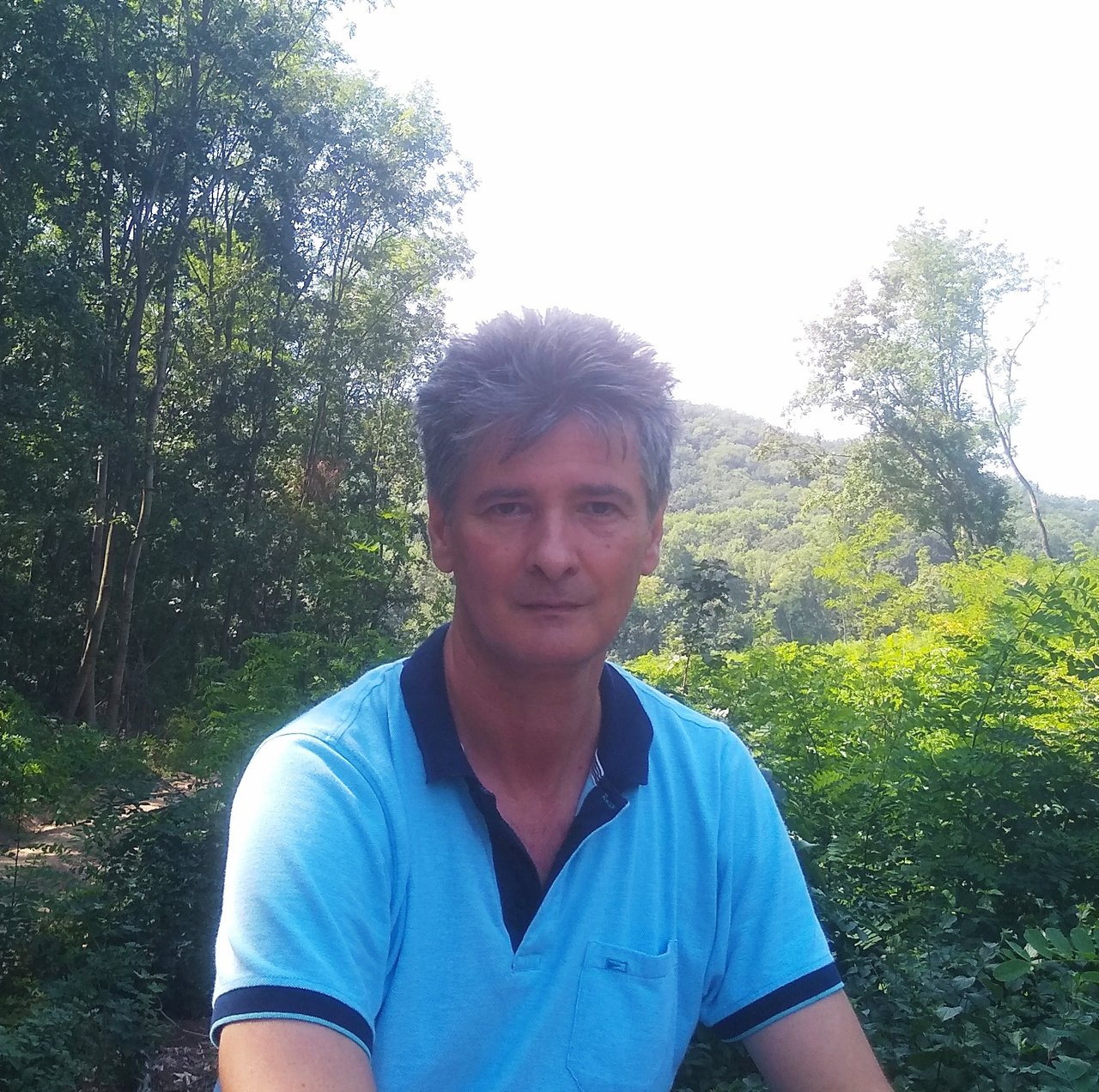 Bizonyságtétel Joó István Freepik