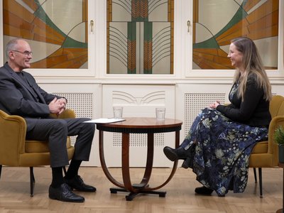 R.V. borító Tímár Sára