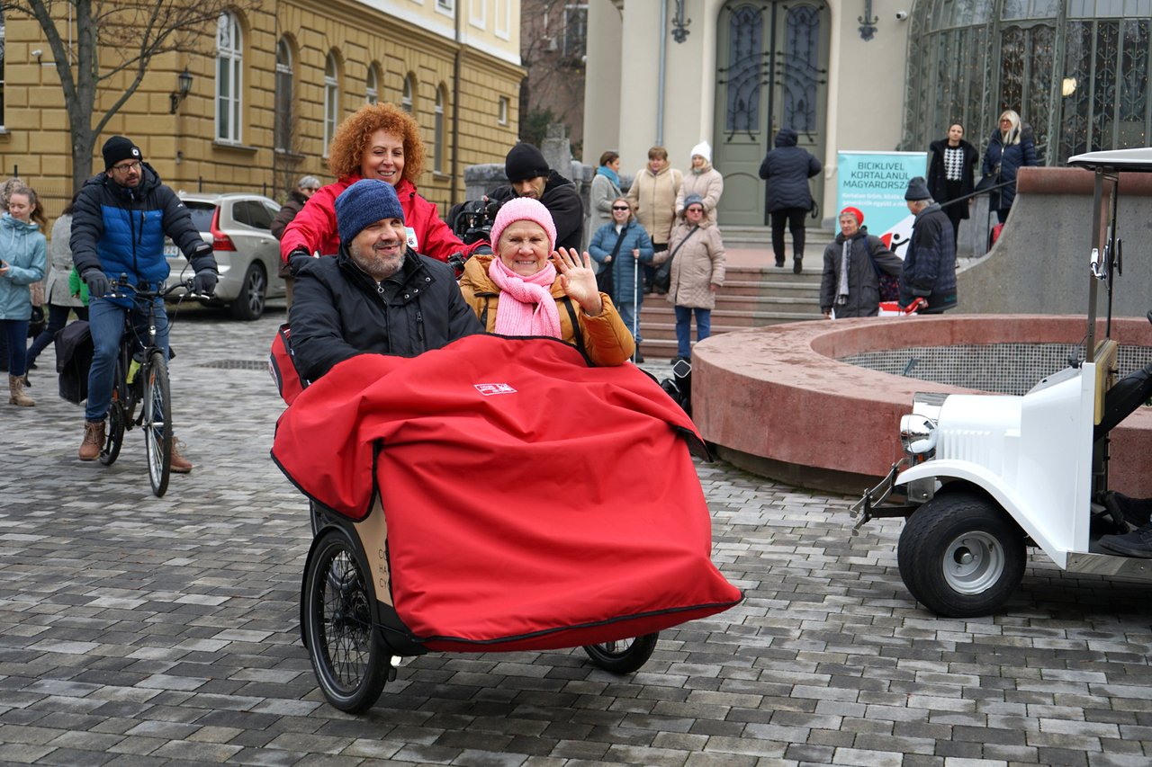 Vakmisszió karácsony 2025 (f.Magyar Református Szeretetszolgálat)