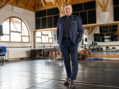 Zsuráfszky Zoltán borítókép 2023 (f.Sebestyén László)