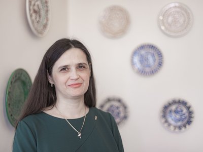 balla_ibolya_01.jpg