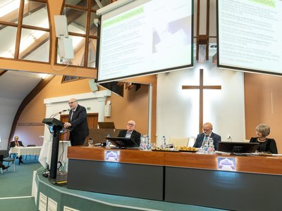 borító Zsinat_ősz 2025 Kiss