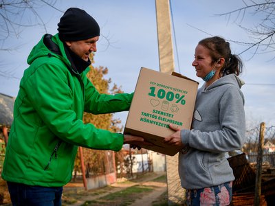 Adomány a családnak