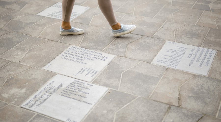 Botlatókő Kávin Tér idézet