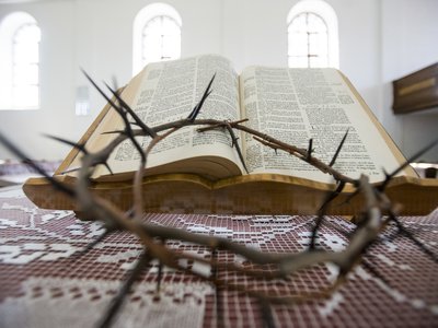 töviskoszorú