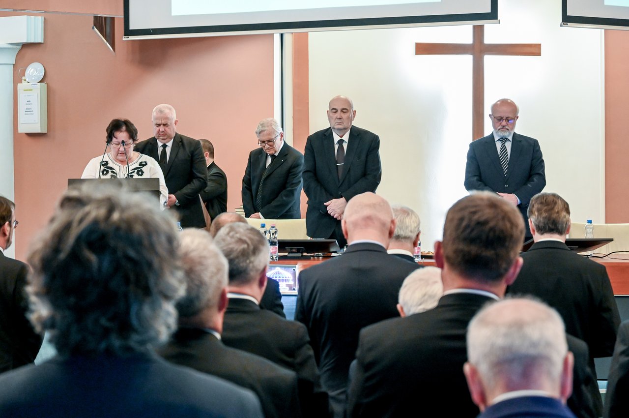 A plenáris ülés záróimádságai a balatonszárszói tanácskozás végén