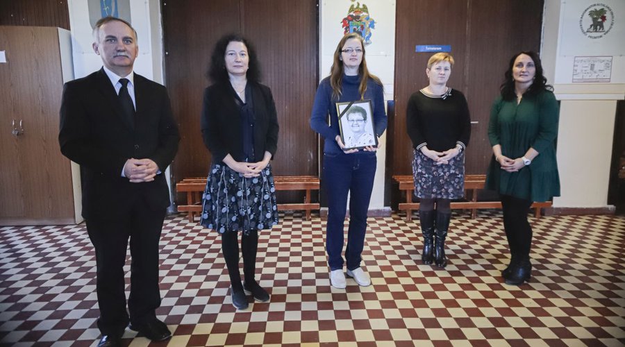 gyasz_ujfeherto_06.jpg