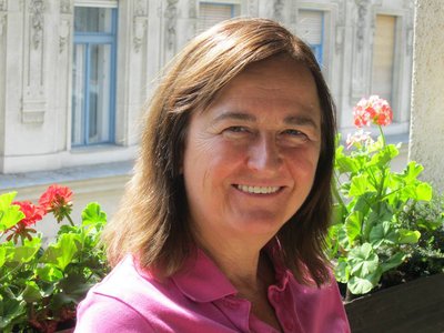 karsay_eszter.jpg