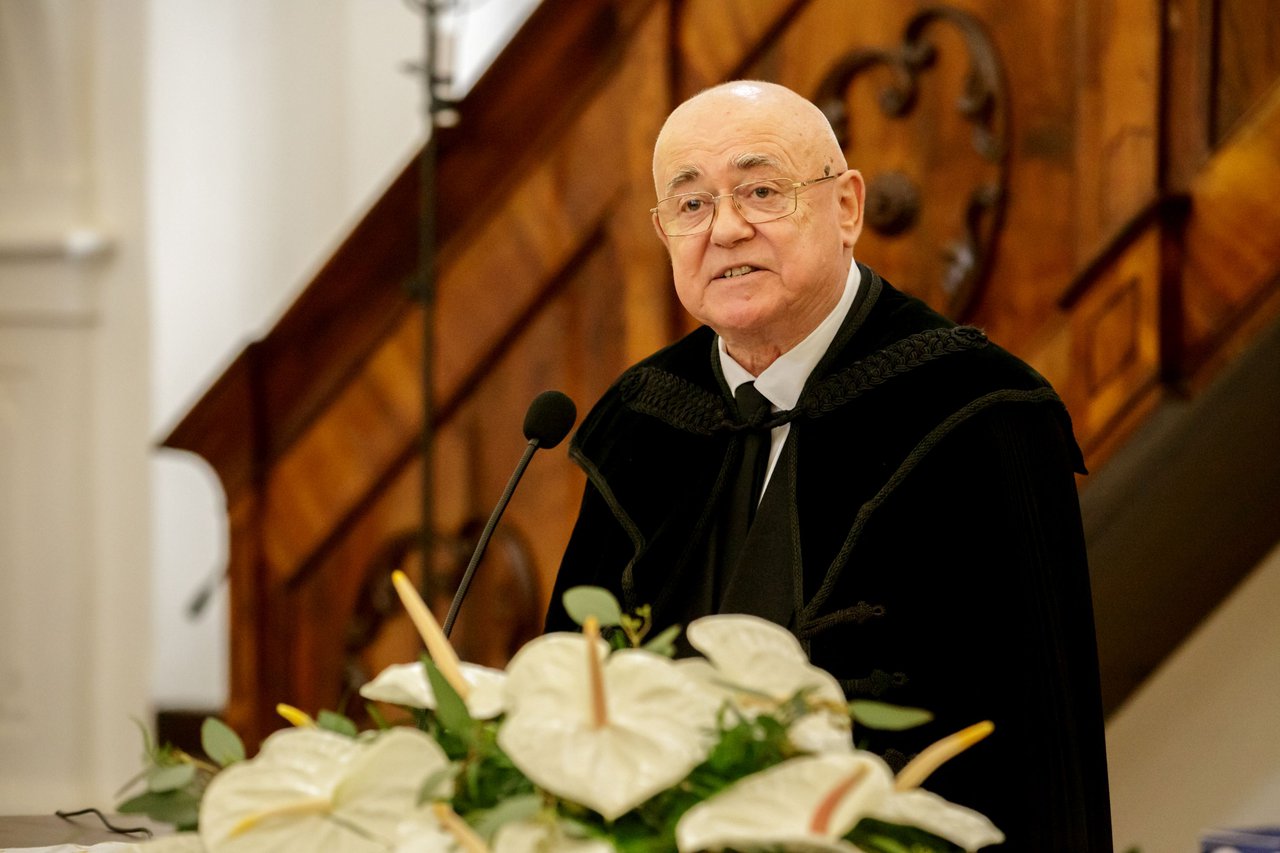 Köntös László