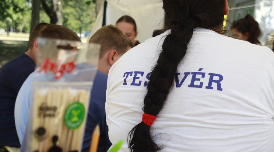 TESTVÉR, Erzsébet-táborok, Koncz Eszter, Fotó:Kalocsai Ricsi