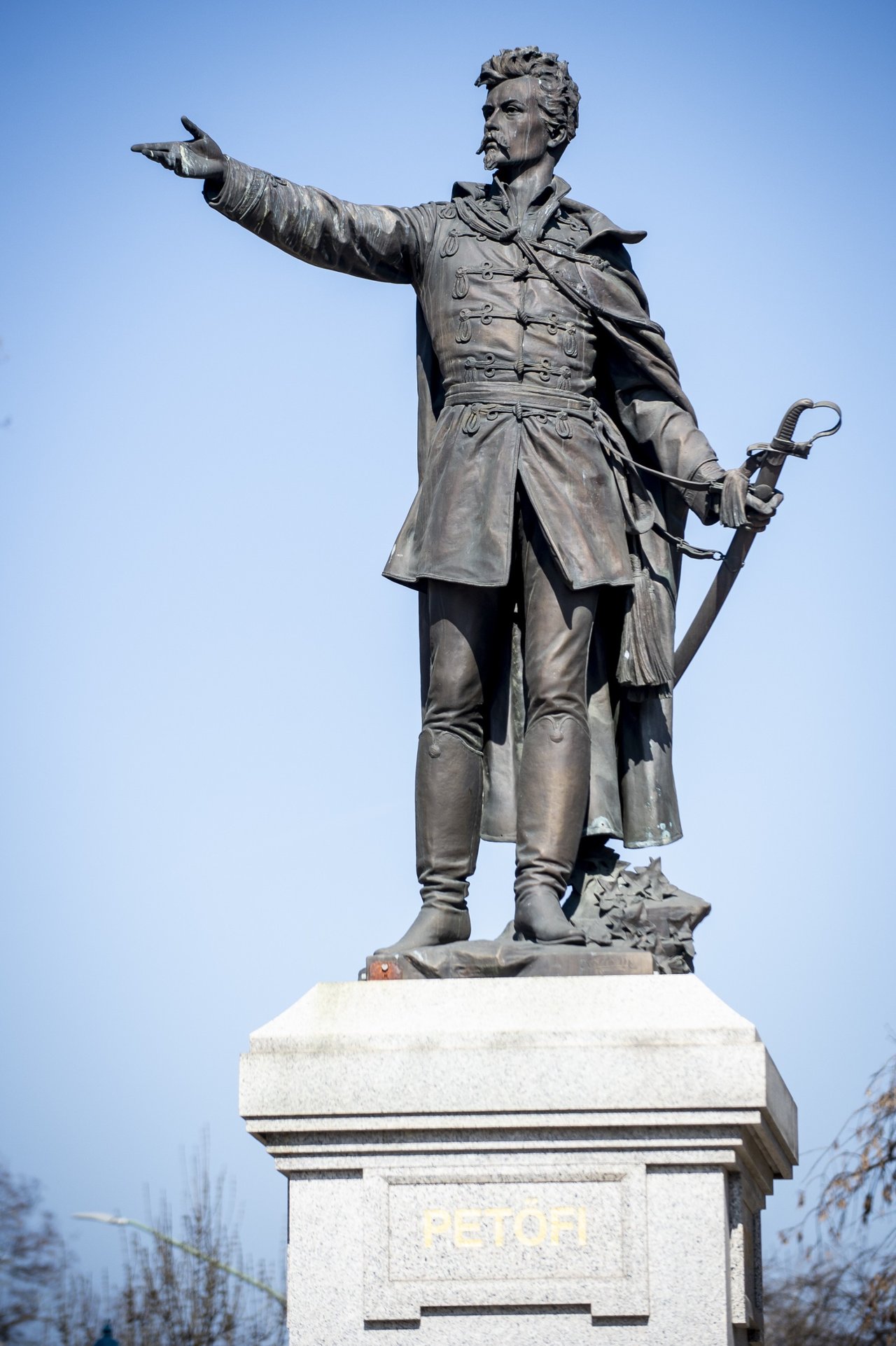 miklya luzsányi mónika petőfi ujvári sándor