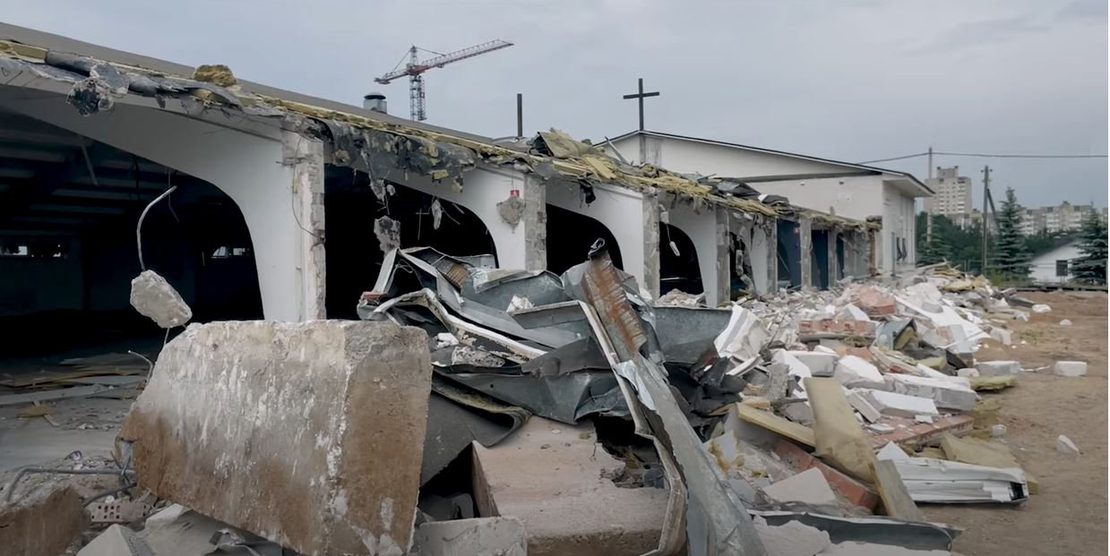 Minszki templom bontás közben 2023 - Fotó: Youtube/ New Life Church