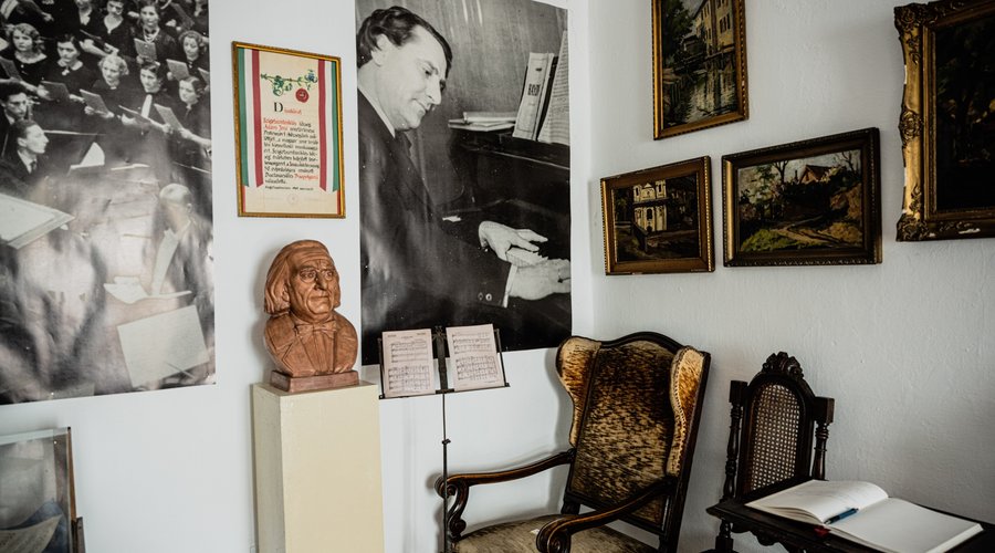 Ádám Jenő Emlékház