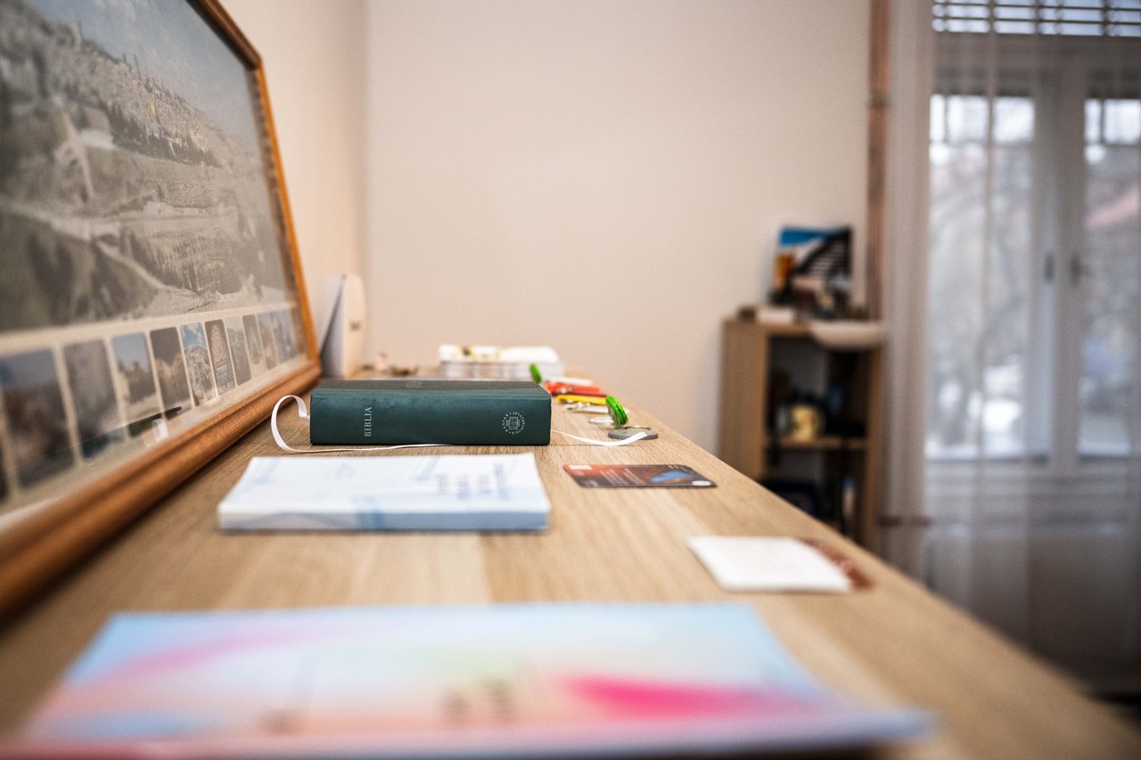 Válaszút misszió lakásbelső Magyaródi 2025