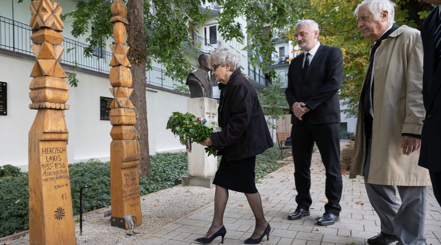 Kovács Sebestyén Vera, Literáty Zoltán és Mikesi Károly. KRE Dies Natalis 56-os megemlékezés 2026 - Fotó:Magyaródi Milán