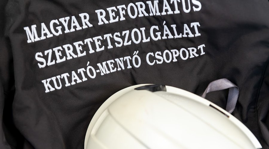 mrszkmcs_ruha_zelenkaattila.jpg