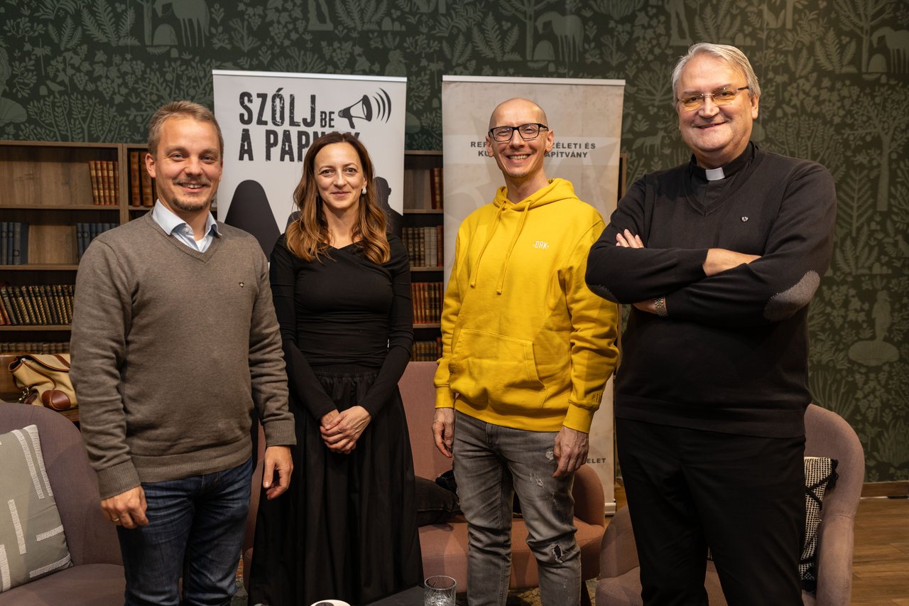Szólj be a papnak_csoportkép 2025 Hurta