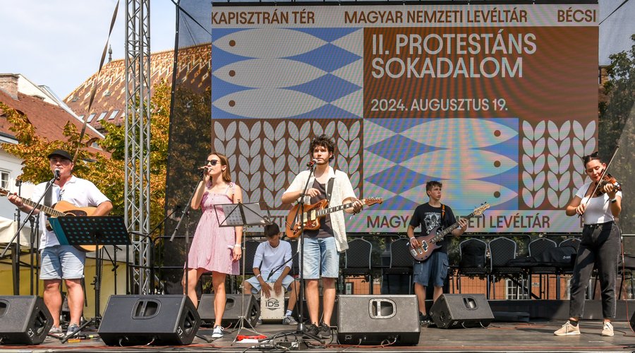 protestáns sokadalom bazánth ivola