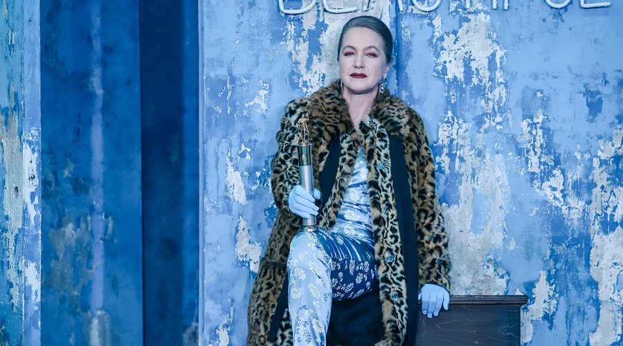 Für Anikó. Forrás: Horváth Judit, Örkény István színház, a Hattyú