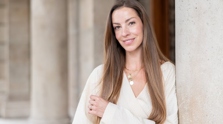 Topolánszky Laura interjú fotó Sebestyén László