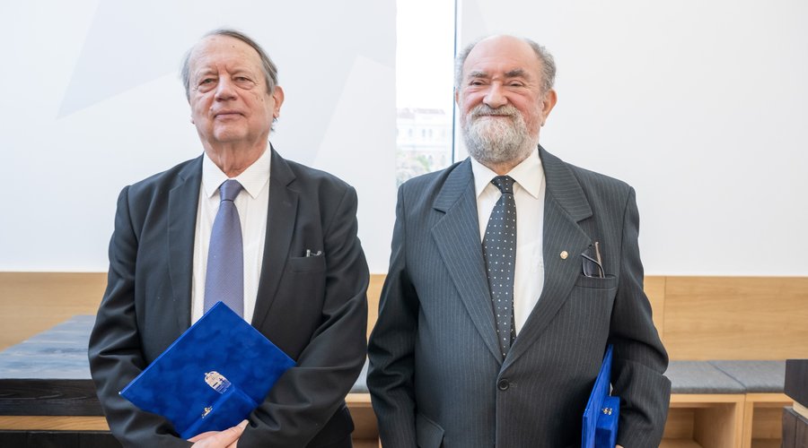 Gáncs Péter Bóna Zoltán Sándor Károli-díj Sebestyén 2025