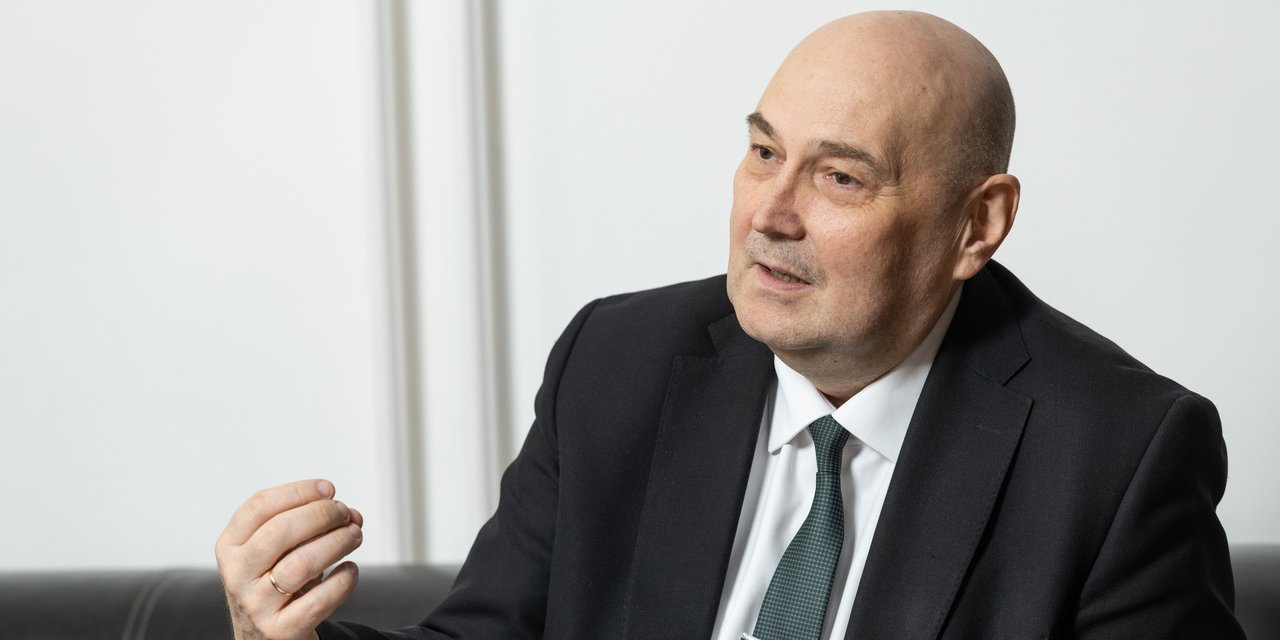 Steinbach József kormányváltás Kiss László