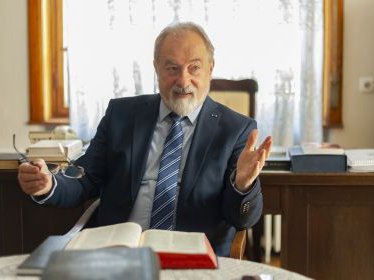 takaro_előzetes.jpg