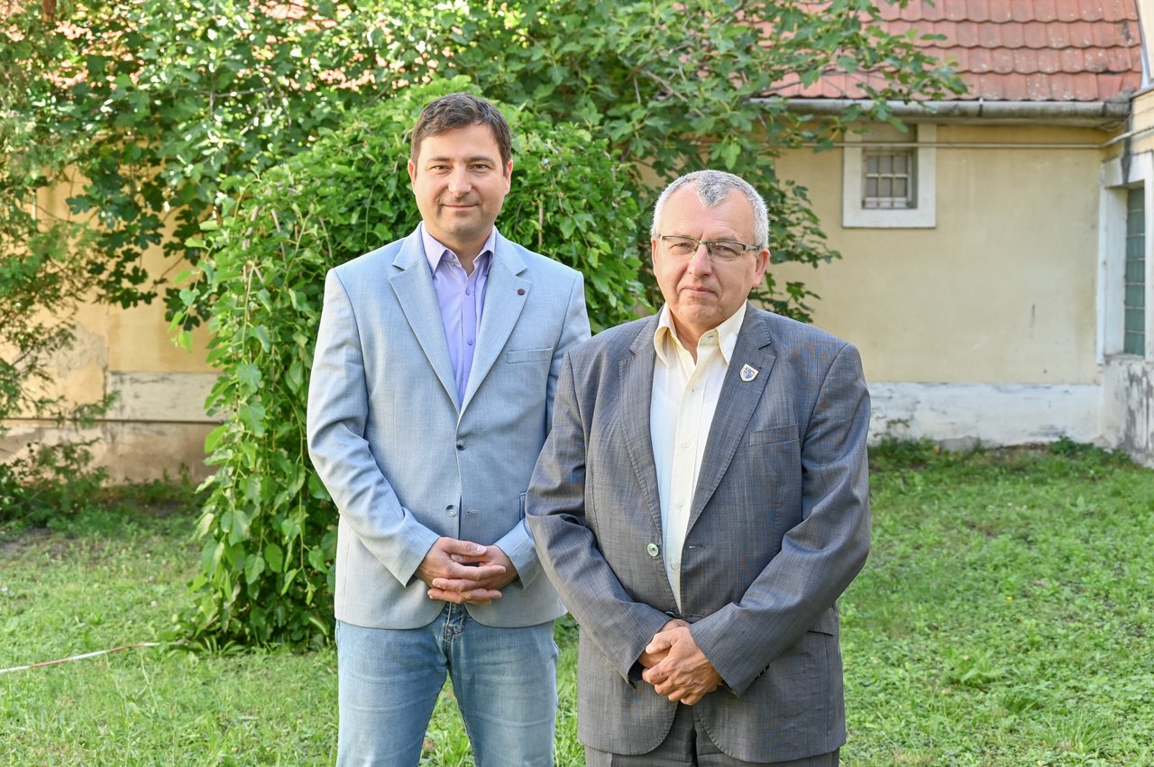 tatai refi, felmérés 2026 Koros Gábor és Illés Dániel jó (f.Bazánth Ivola)