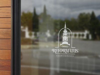 A  Békési gyülekezet logója üvegen 2022 - Forrás: Békési Református Gyülekezet