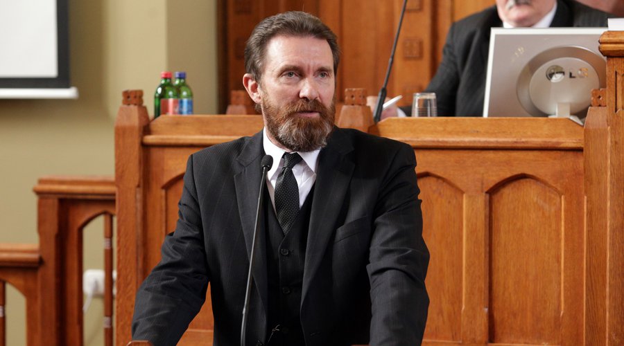 Buzogány Dezső erdélyi teológiai professzor, Vargosz fotója 2014. zsinati ülésen